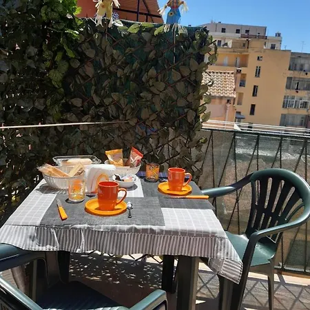 Vacanze Al Civico 49 *